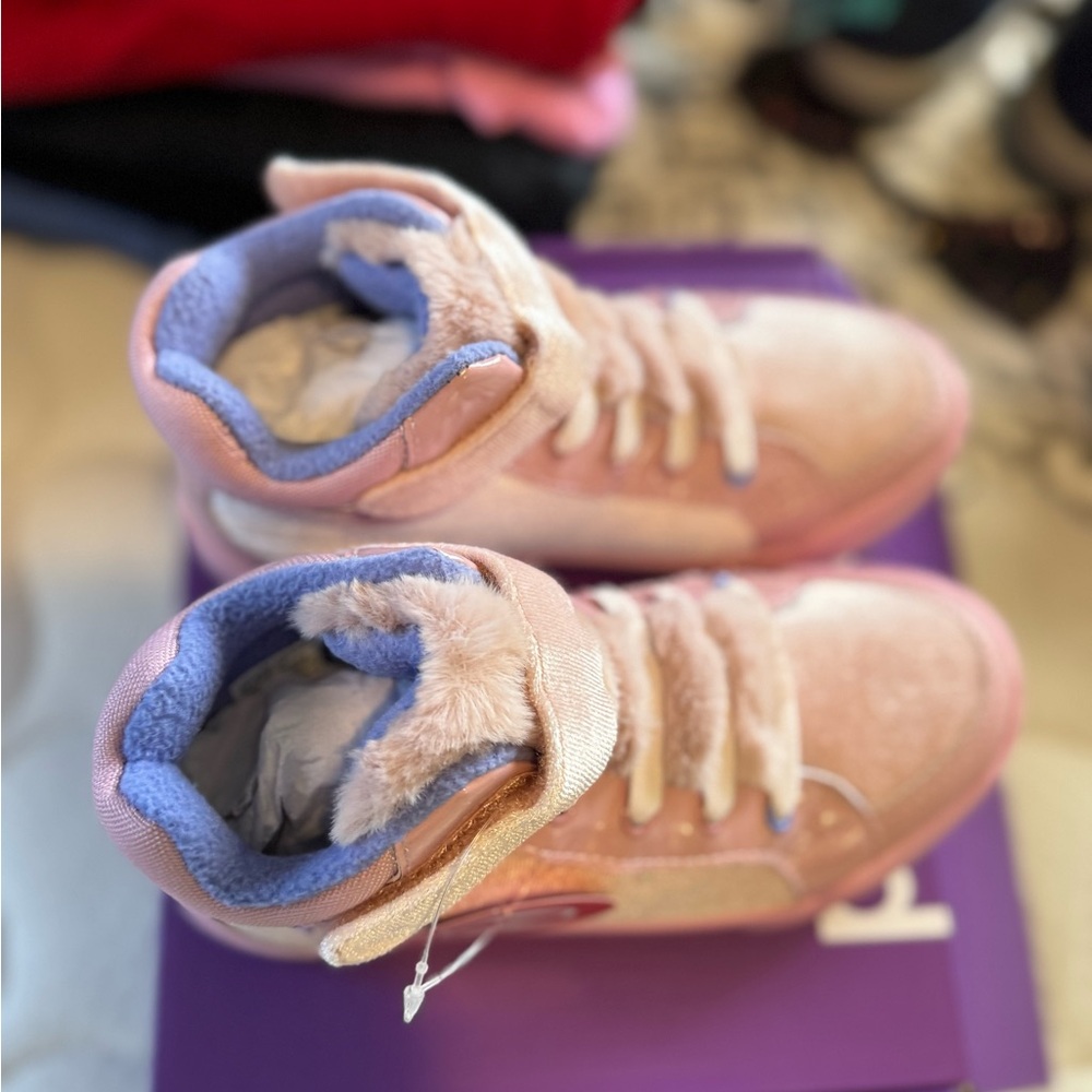 Brand new Pediped Light Pink Kids Sneakers - Picture 2 of 2